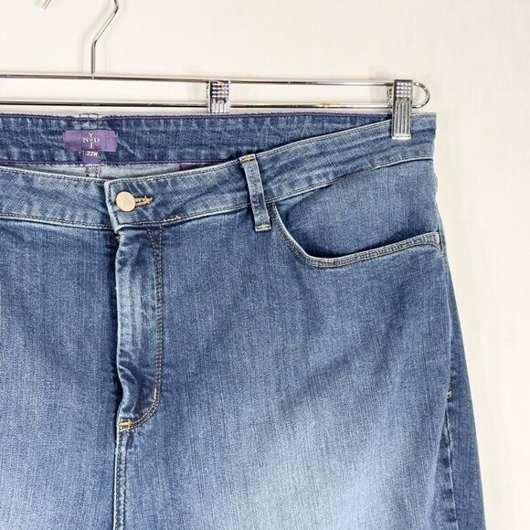 NYDJ Not Your Daughters Jeans Plus Size 22W Capri Crop Distressed High Rise 1444 - Picture 5 of 13